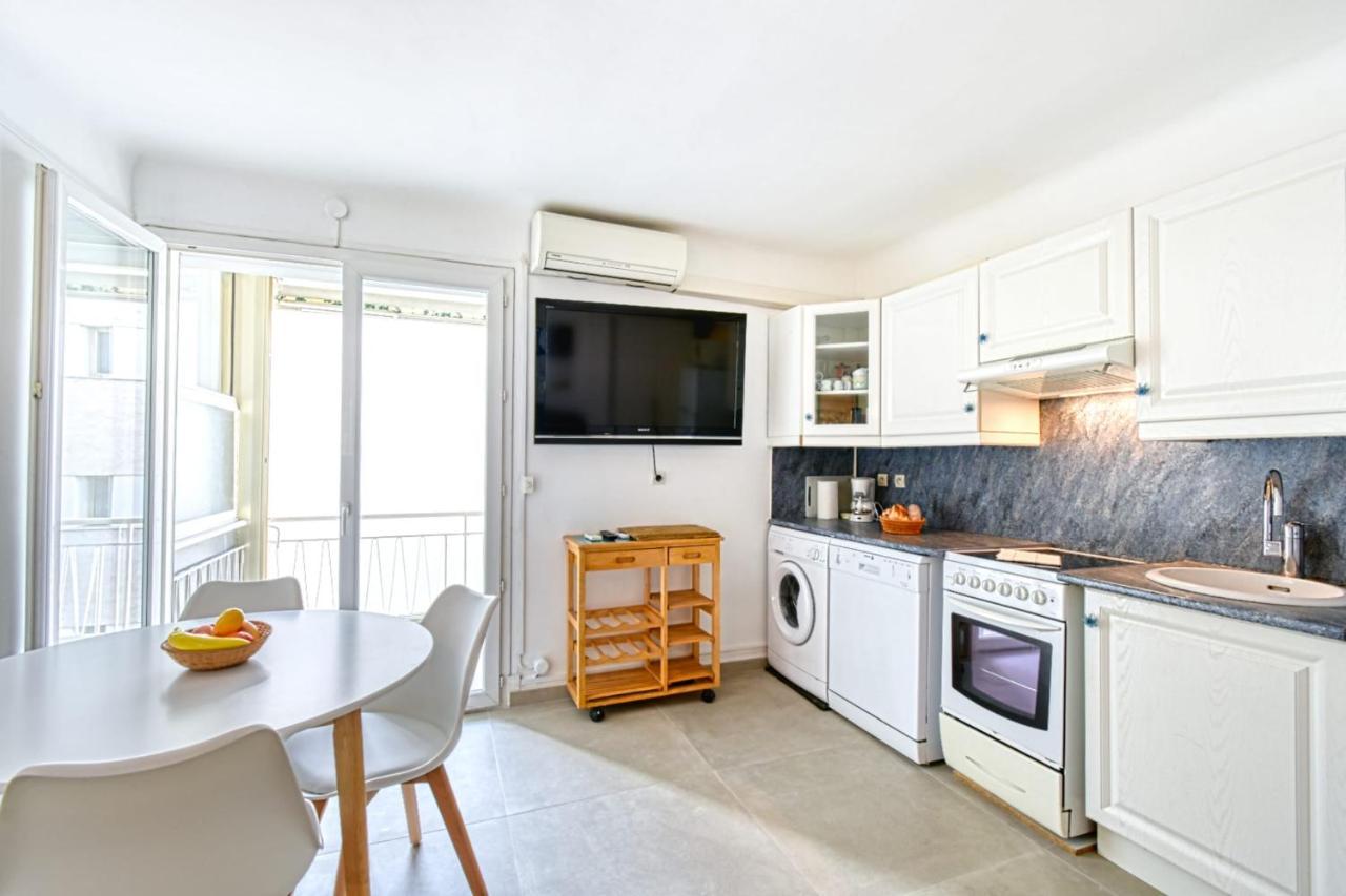 Guestready - Sunny Apartment With Magnificent View Of Plage Du Midi Beach Cannes Exterior photo